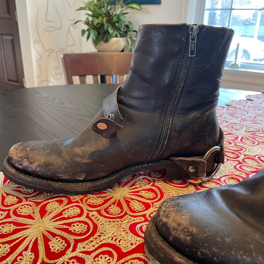 Frye Black and Brown Ankle Boots - Picture 4 of 8
